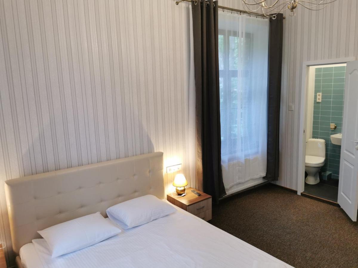 Hotel Karklu Muiza Jelgava Exteriör bild