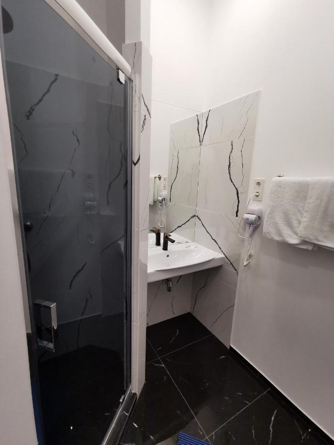 Hotel Karklu Muiza Jelgava Exteriör bild
