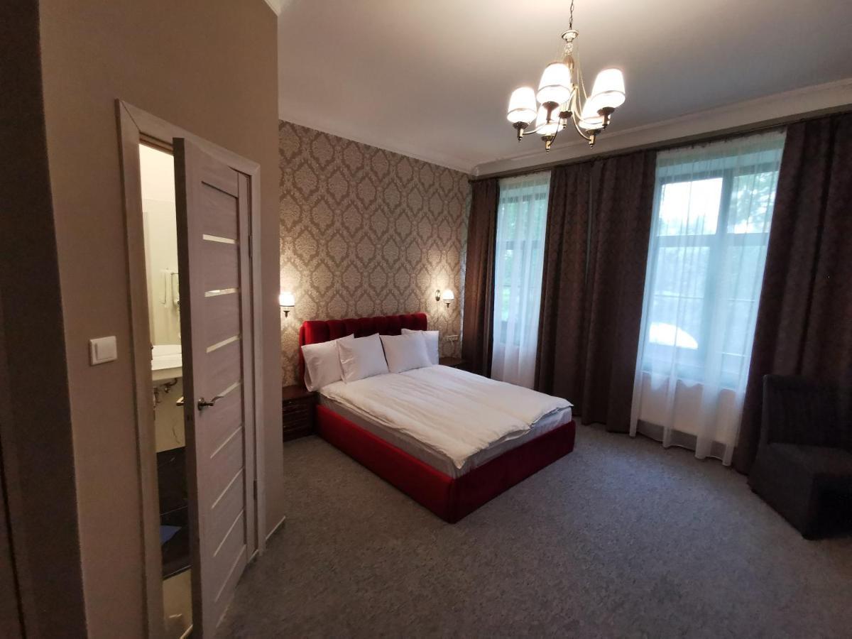 Hotel Karklu Muiza Jelgava Exteriör bild